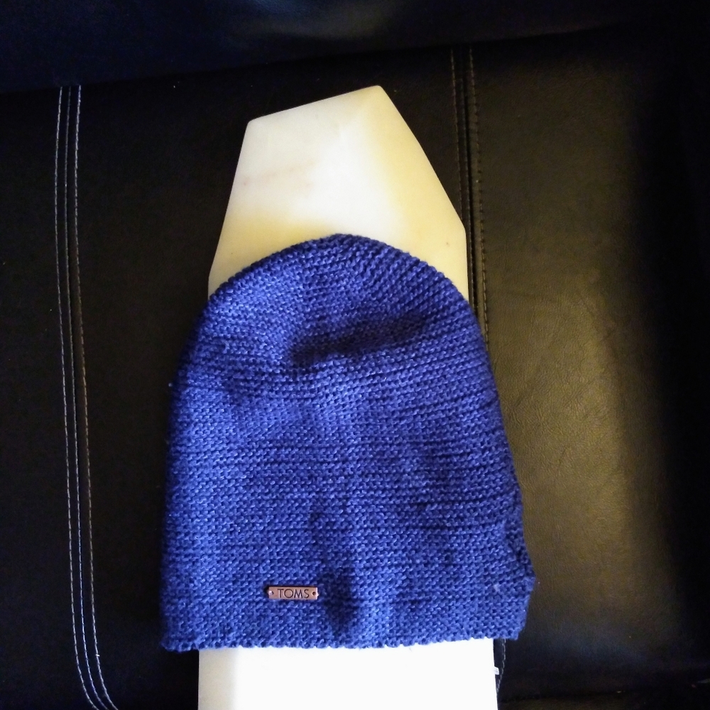 Stylish Navy Blue Knit tight Toms Beanie Hat.